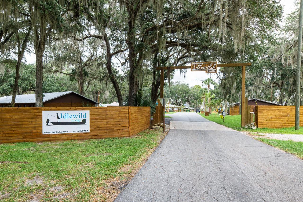 Idlewild Lodge And Rv Park Lake Panasoffkee Exterior photo