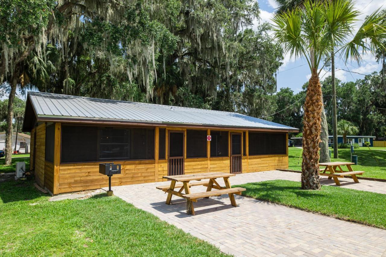Idlewild Lodge And Rv Park Lake Panasoffkee Exterior photo